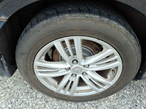 Used 2011 INFINITI G25 x w/ Moonroof Pkg image 14