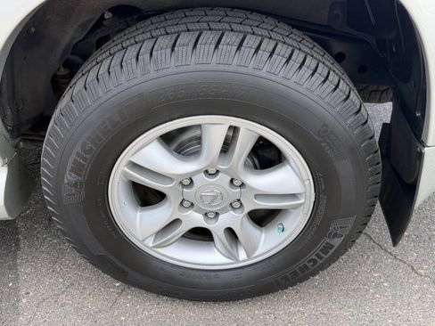 Used 2004 Lexus GX 470 w/ Preferred Accessory Pkg AWD/4WD image 37