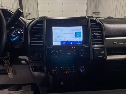 Used 2022 Ford F250 XLT w/ XLT Premium Package image 19