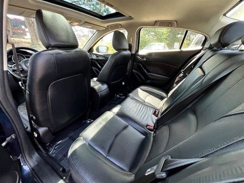 Used 2017 MAZDA MAZDA3 Grand Touring w/ Premium Equipment Package FWD image 17