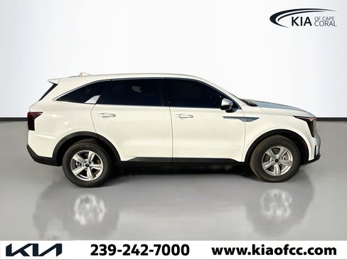 New 2026 Kia Sorento LX image 6