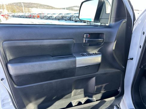 Used 2018 Toyota Sequoia TRD Sport image 19