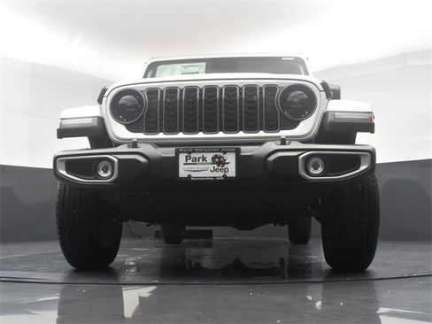 New 2025 Jeep Gladiator Sport image 23