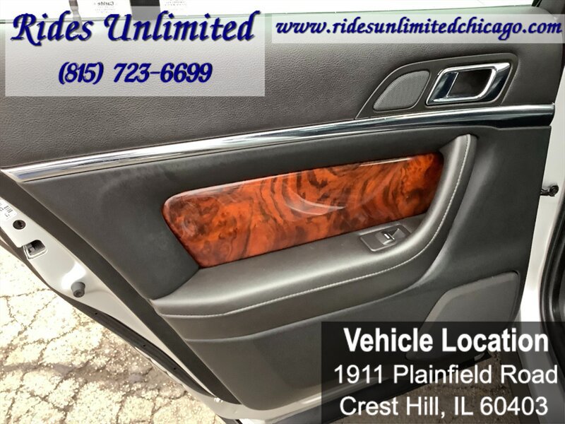 Used 2013 Lincoln MKS FWD image 29
