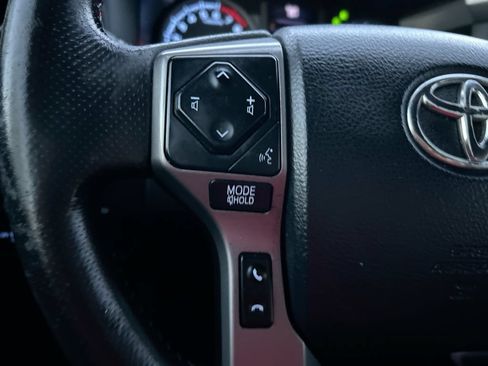 Used 2016 Toyota Tacoma Limited w/ Towing Package AWD/4WD image 15
