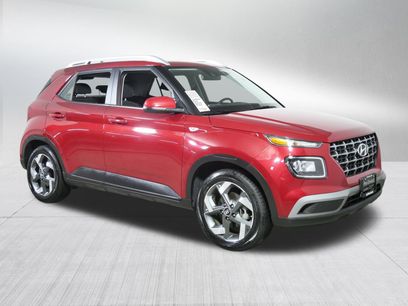 Used 2022 Hyundai Venue SEL w/ Cargo Package