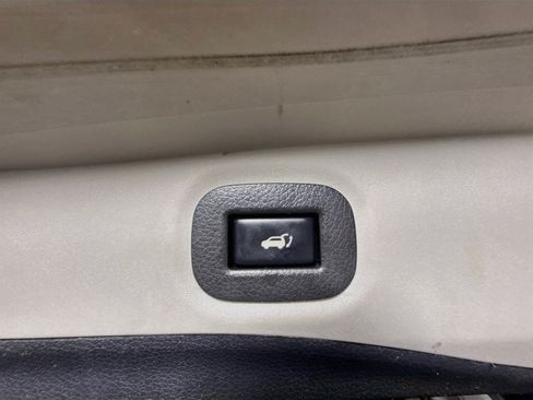 Used 2020 Nissan Rogue SV AWD/4WD image 43
