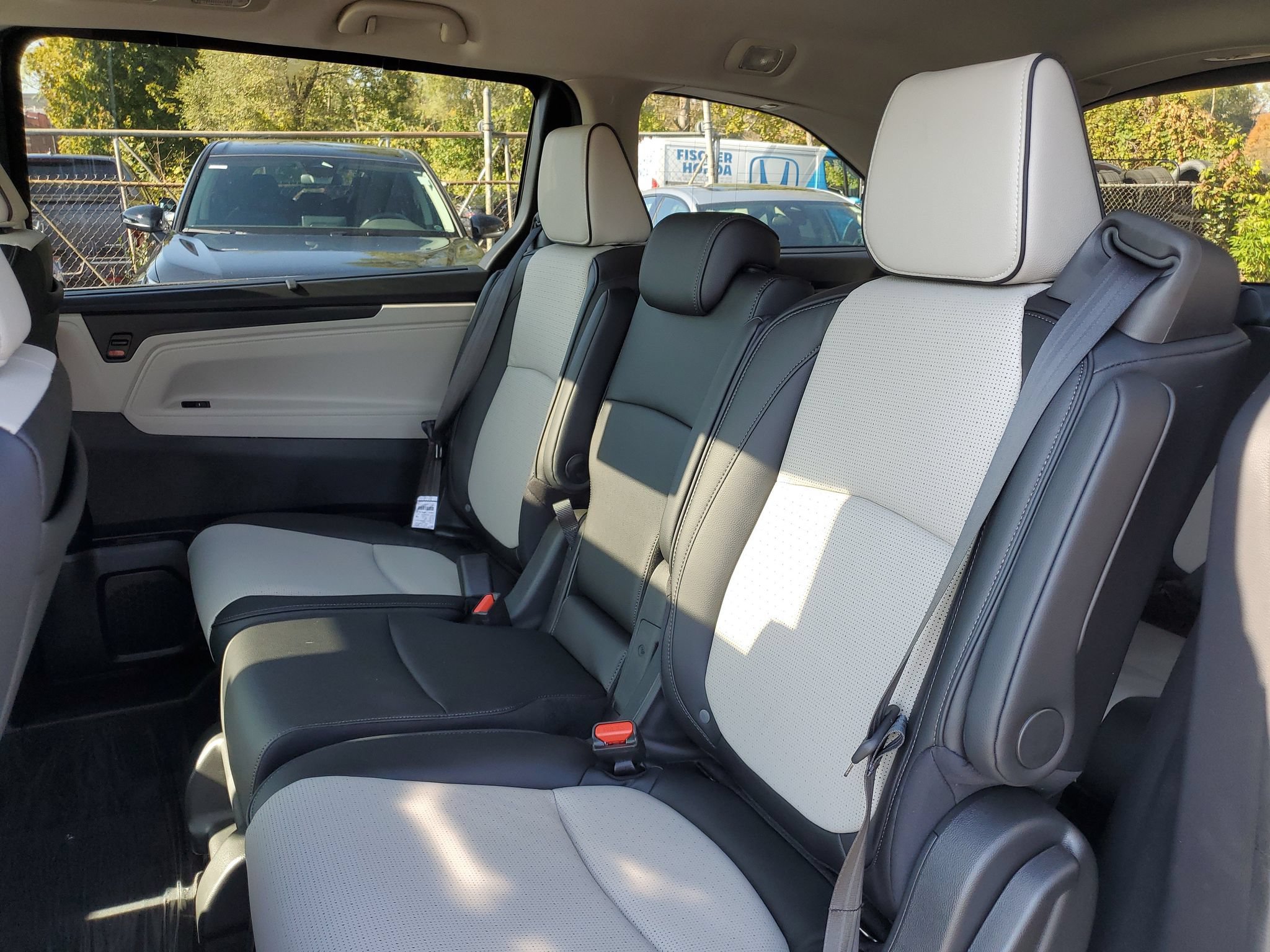 New 2027 Honda Odyssey Elite image 31
