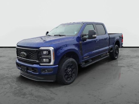 New 2026 Ford F250 Lariat w/ Black Appearance Package AWD/4WD image 5
