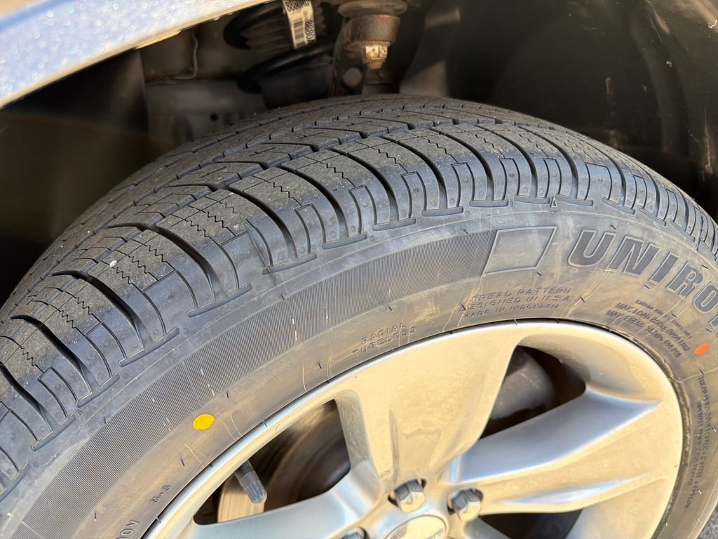 Used 2019 Dodge Challenger SXT RWD image 27