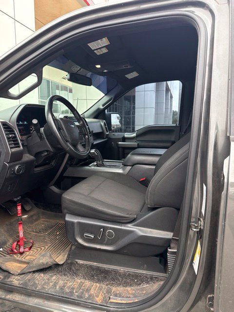 Used 2017 Ford F150 XLT w/ Equipment Group 302A Luxury AWD/4WD image 5
