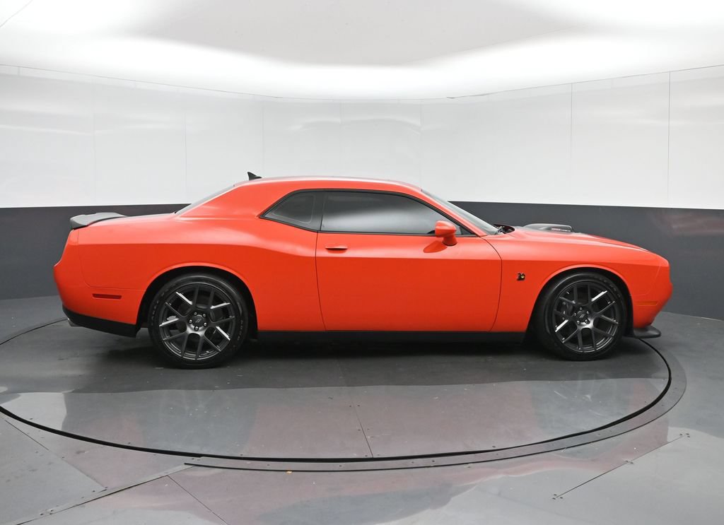 Used 2018 Dodge Challenger R/T Scat Pack RWD image 8