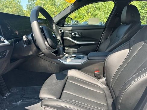 Used 2025 BMW 330i xDrive Sedan AWD/4WD image 41
