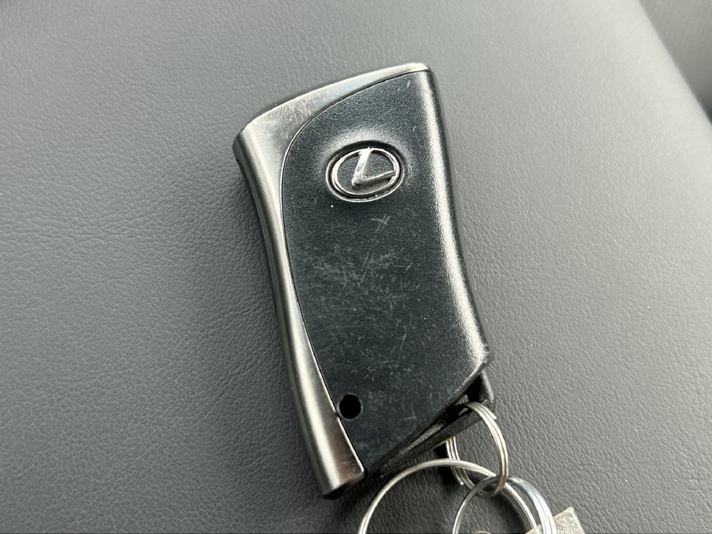 Used 2025 Lexus ES 350 w/ Premium Package FWD image 21