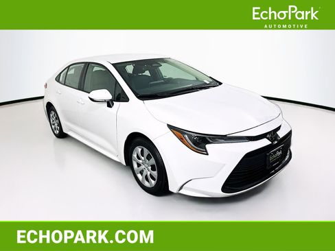Used 2024 Toyota Corolla LE image 1