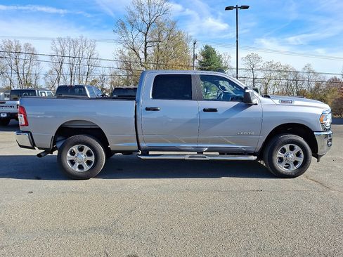 Used 2024 RAM 2500 Big Horn w/ Bed Utility Group image 8