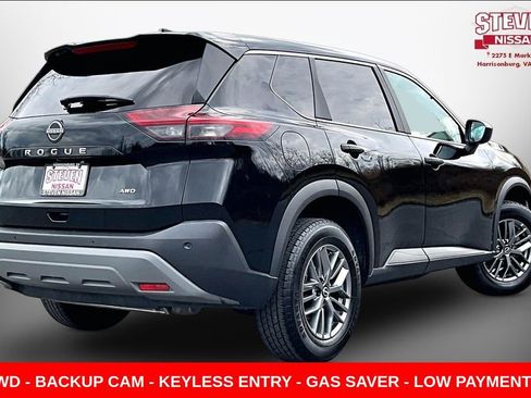 Used 2023 Nissan Rogue S image 6