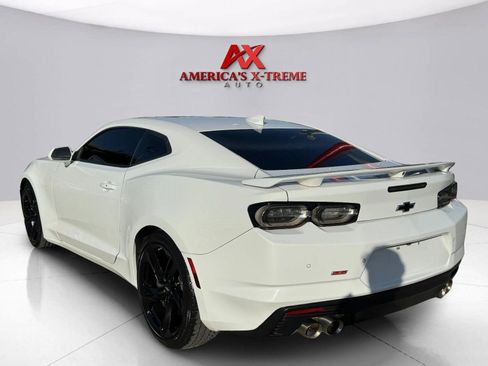 Used 2019 Chevrolet Camaro SS RWD image 4