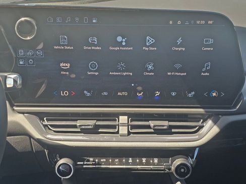 New 2025 Chevrolet Equinox EV RS image 12