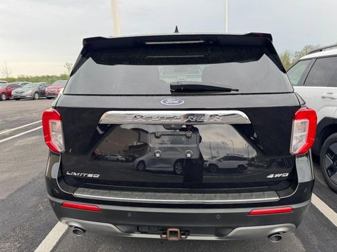 Used 2022 Ford Explorer Limited w/ Limited Technology Package image 3