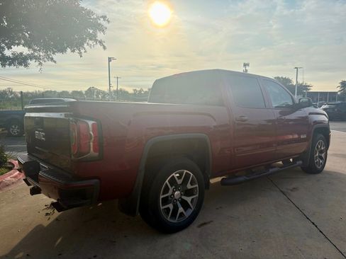 Used 2017 GMC Sierra 1500 SLT AWD/4WD image 3