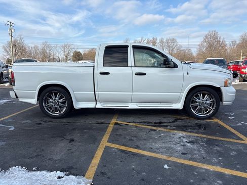 Used 2005 Dodge Ram 1500 Truck SLT image 5