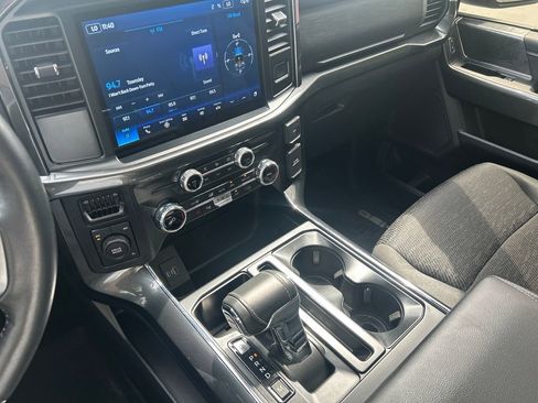 Used 2022 Ford F150 XLT w/ Equipment Group 302A High image 17