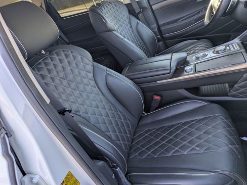 Used 2023 Genesis GV80 3.5T w/ Prestige Package image 30