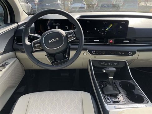 New 2026 Kia Carnival EX image 23