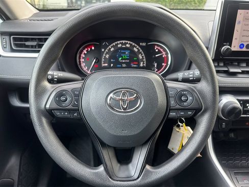 Certified 2023 Toyota RAV4 LE image 21
