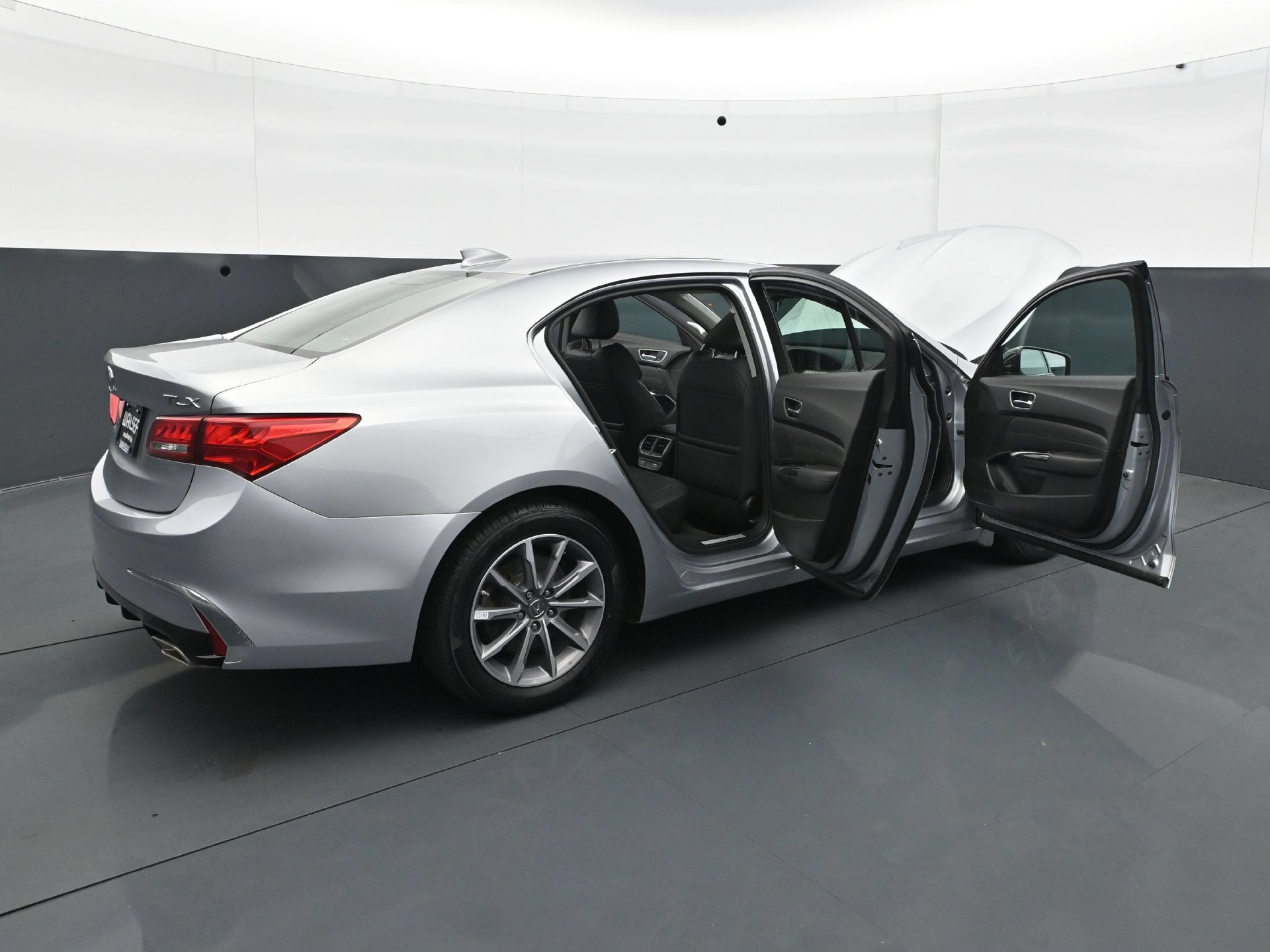 Used 2019 Acura TLX w/ Technology Package FWD image 32