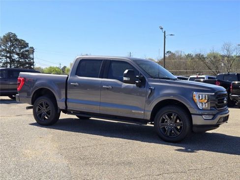 Used 2022 Ford F150 XLT w/ Equipment Group 302A High AWD/4WD image 11