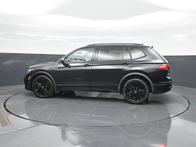 Used 2022 Volkswagen Tiguan SE R-Line FWD image 4