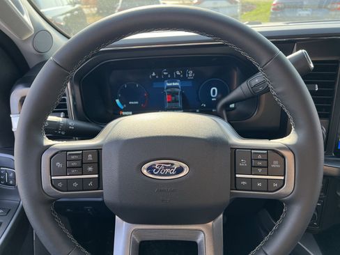 New 2026 Ford F250 Lariat w/ Lariat Premium Package AWD/4WD image 16