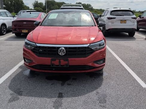 Used 2019 Volkswagen Jetta R-Line FWD image 2