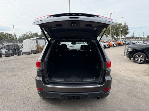 Used 2019 Jeep Grand Cherokee Limited w/ Luxury Group II image 38