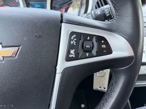 Used 2017 Chevrolet Equinox LT image 23