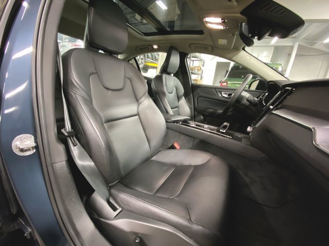 Used 2024 Volvo S60 B5 Core FWD image 27