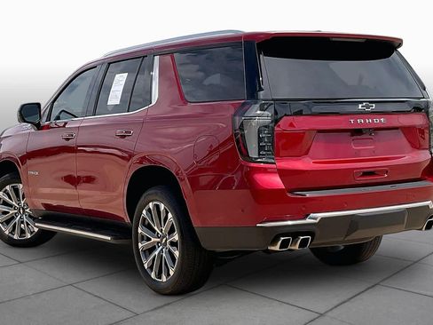 Used 2025 Chevrolet Tahoe High Country AWD/4WD image 32