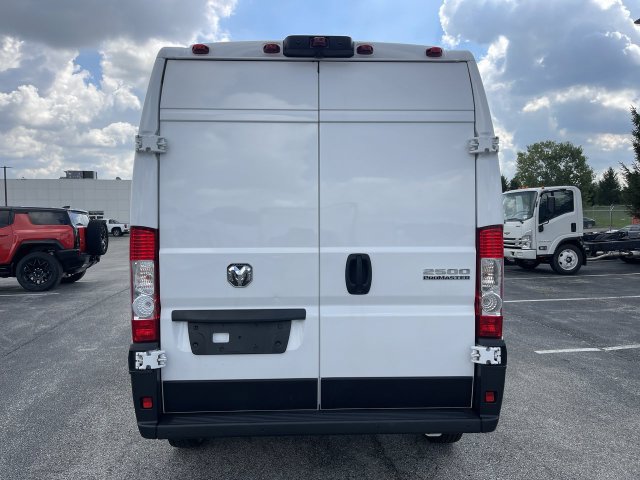 Used 2024 RAM ProMaster 2500 w/ Quick Order Package 22G SLT FWD image 12