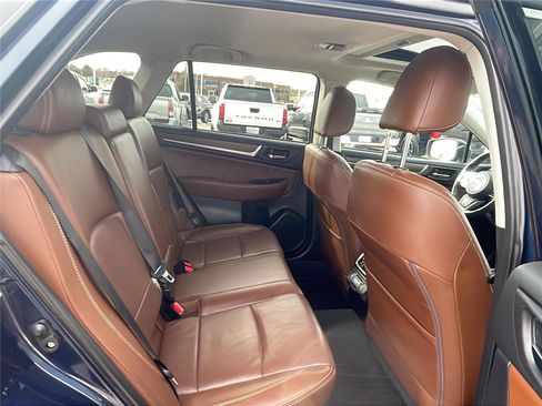 Used 2018 Subaru Outback 3.6R Touring w/ Popular Package #3 image 16