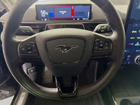 Used 2021 Ford Mustang Mach-E Premium image 13