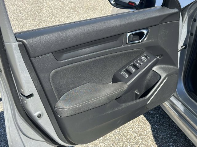 Used 2025 Honda Civic Sport image 15