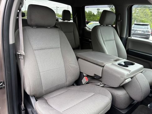 Used 2019 Ford F150 XLT w/ Equipment Group 302A Luxury AWD/4WD image 17