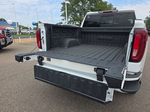 Used 2022 GMC Sierra 1500 AT4 w/ AT4 Preferred Package AWD/4WD image 18