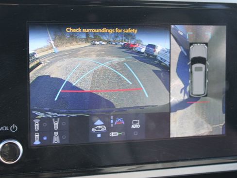 Used 2025 Toyota Sequoia SR5 image 32