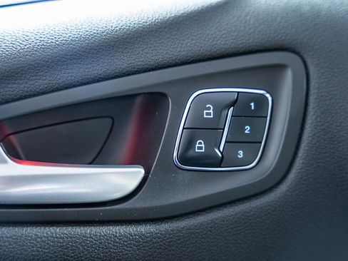 Used 2015 Ford Escape Titanium image 37