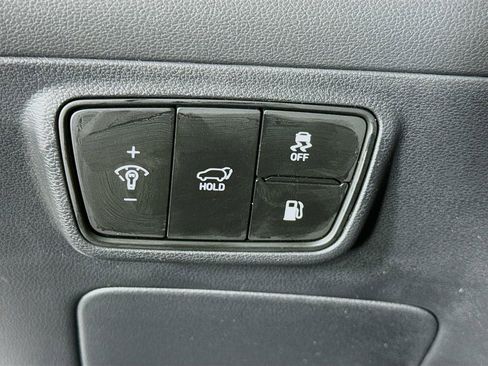 Certified 2024 Hyundai Tucson Limited AWD/4WD image 21