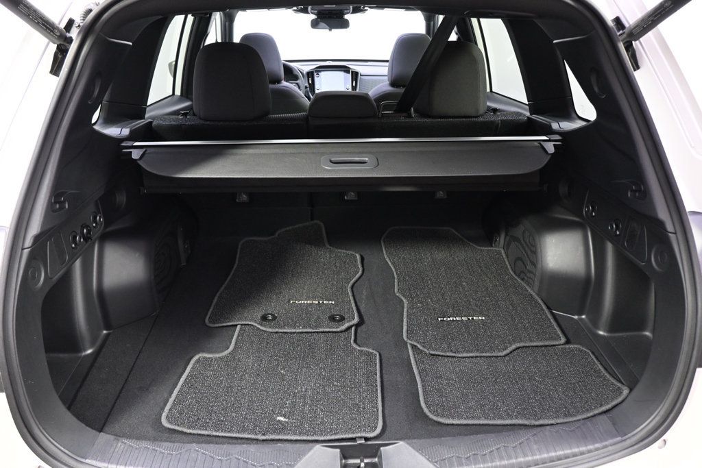 Certified 2025 Subaru Forester Premium AWD/4WD image 19
