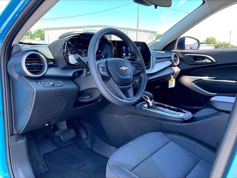 New 2026 Chevrolet Trax LS FWD image 8